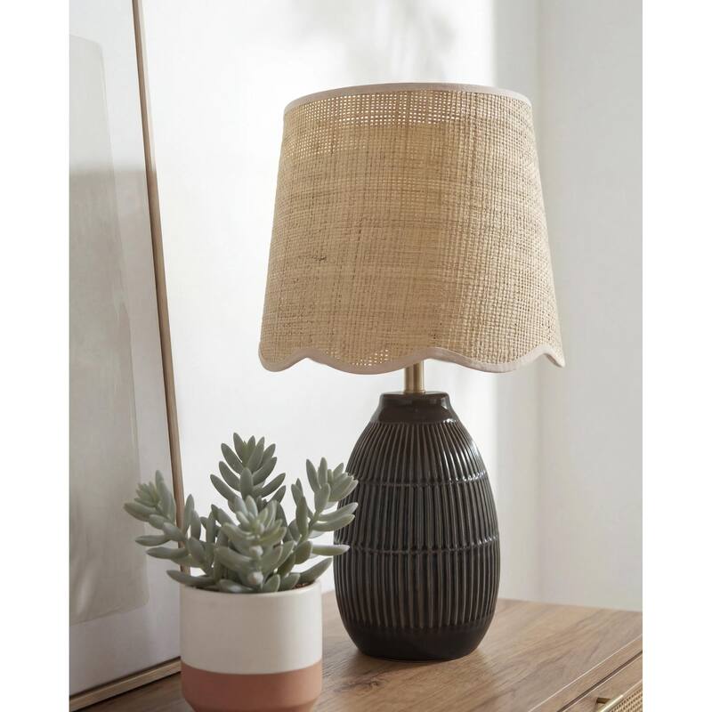 Livabliss Soleny Traditional Accent Table Lamp