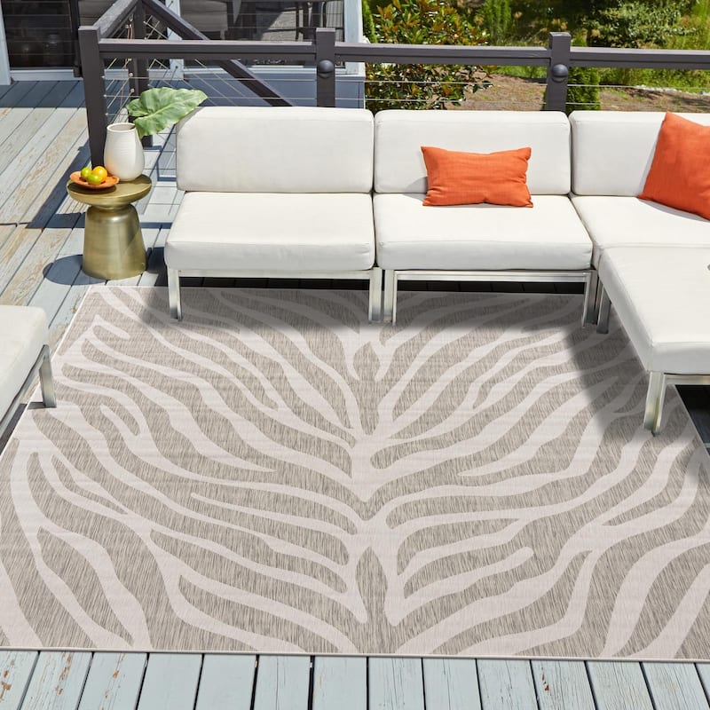 Outdoor Gallery Collection Area Rug - Gray - 10' Square