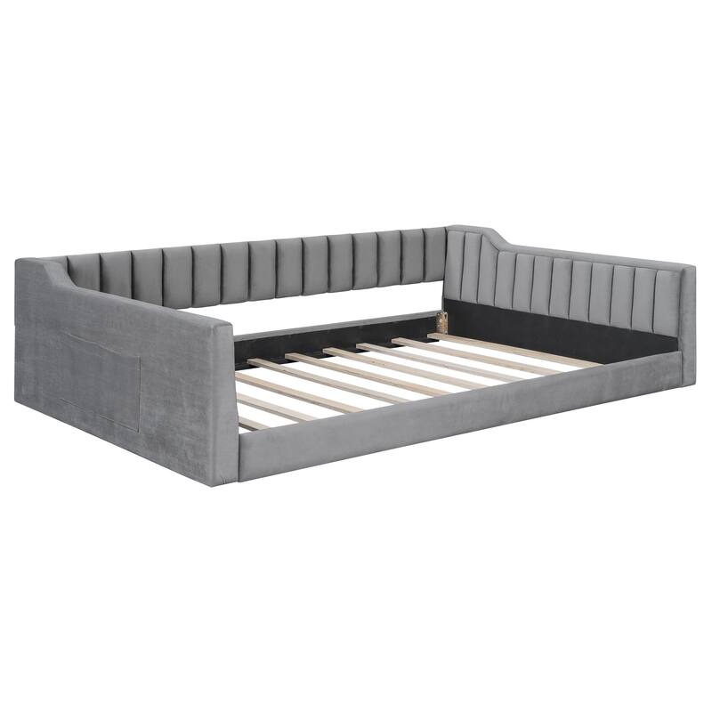 Full XL Size Velvet Upholstered Daybed with Side Storage Pocket, Stylish and Multifunctional Sofa Bed, for Bedroom, Guest Room