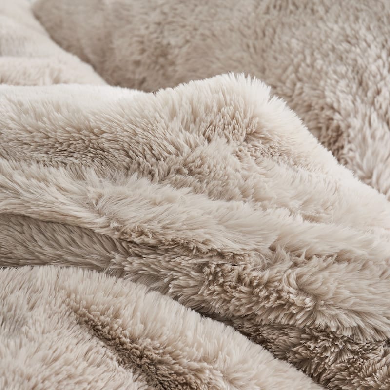 Chunky Bunny Bestie Coma Inducer® Oversized Comforter Set