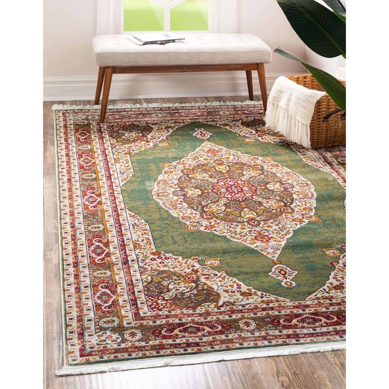 Traditional Samana Collection Area Rug - 4'3"x6' - Green