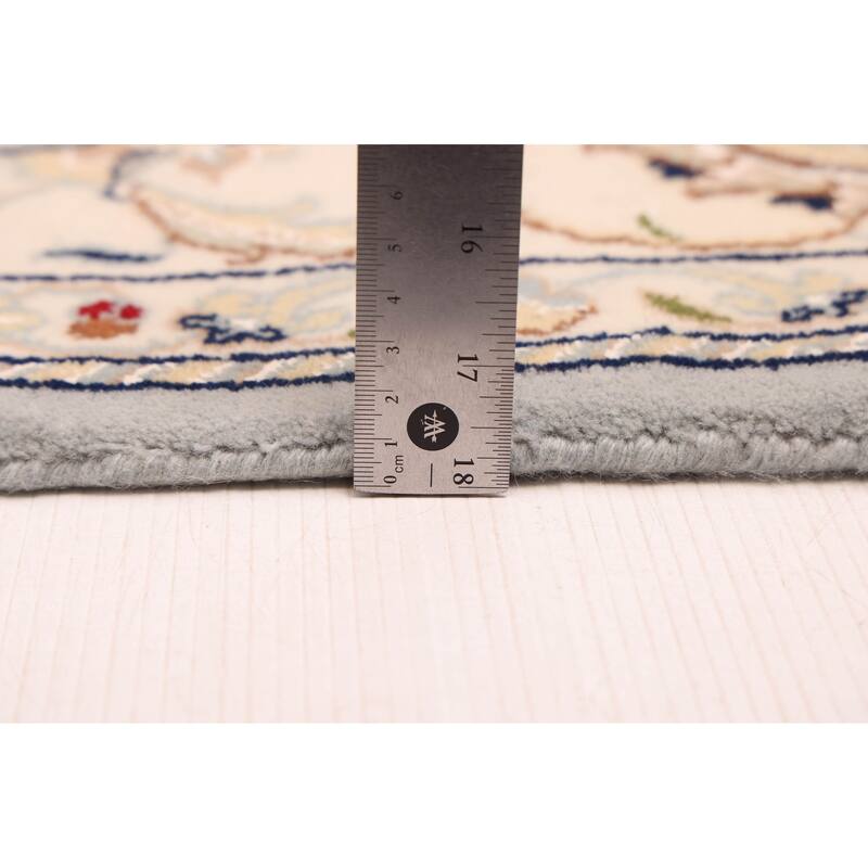 ECARPETGALLERY Hand-knotted Nain Grey Silk, Wool Rug - 5'9 x 6'1