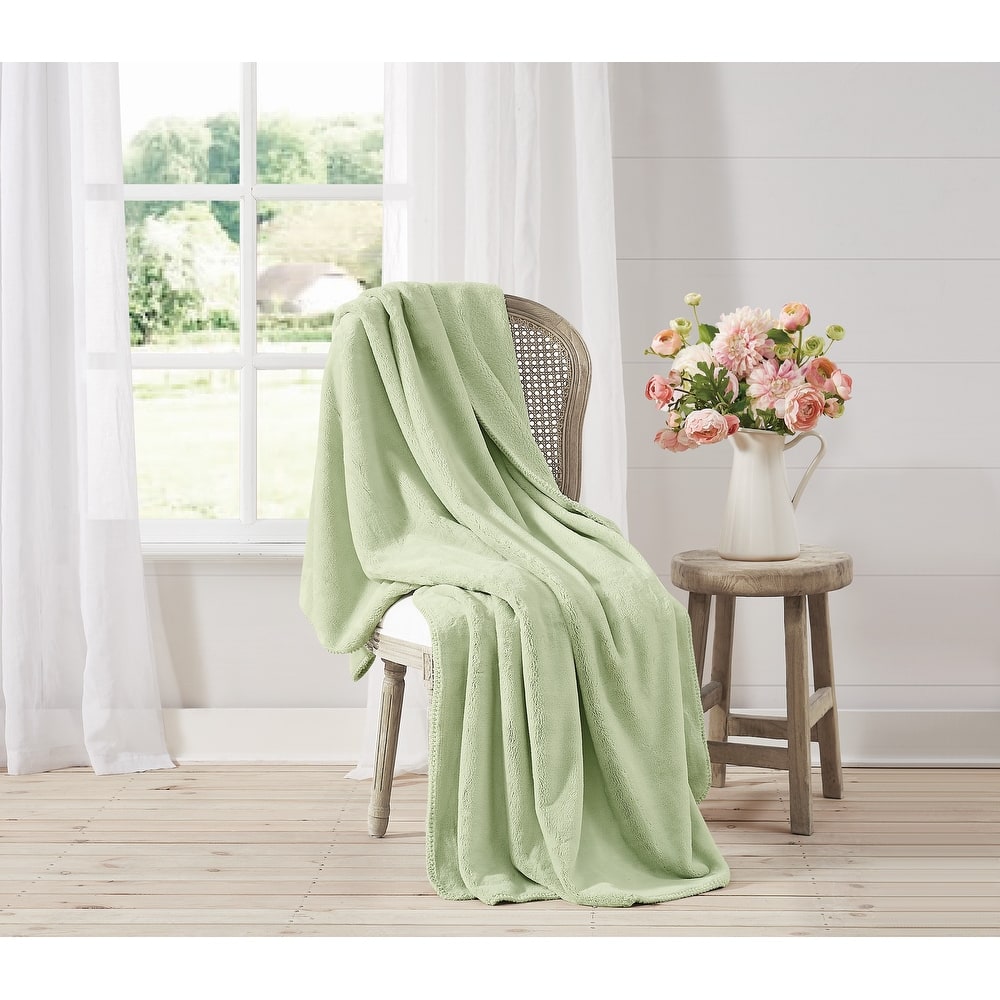 The Farmhouse by Rachel Ashwell Printed and Solid Throw