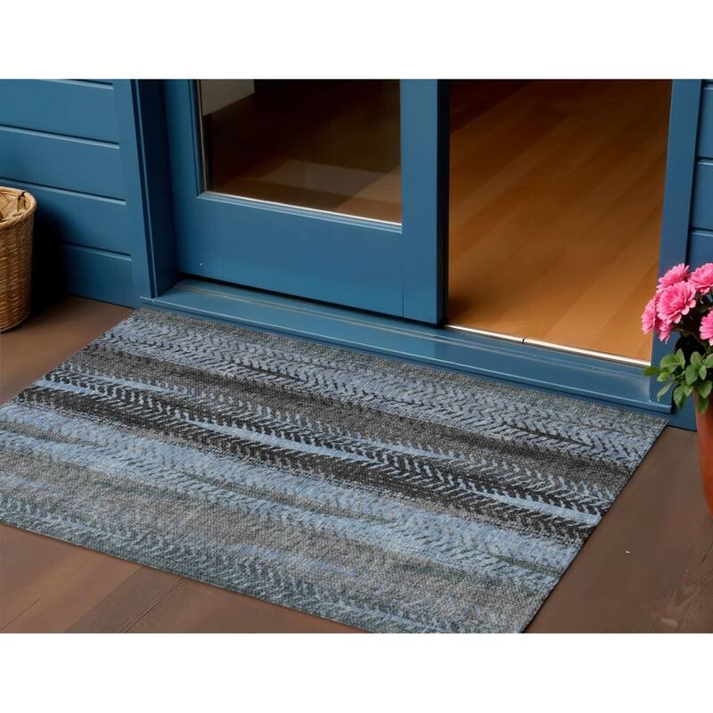 HomeRoots Botanical Leaves Transitional Rectangle Outdoor Rug - 3' x 5'
