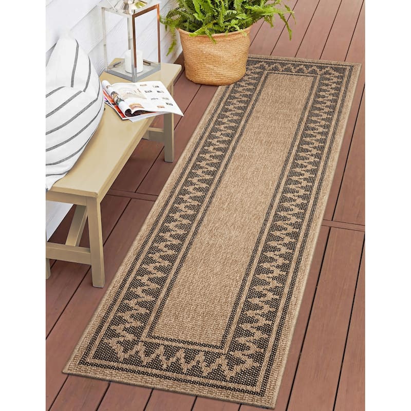 Liora Manne Sahara Diamond Border Indoor/Outdoor Rug