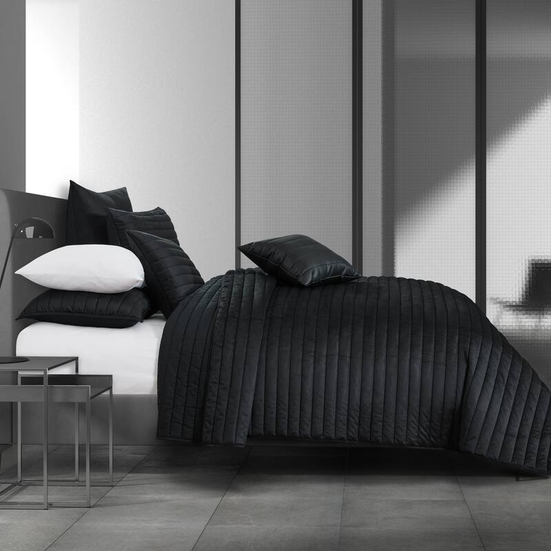 Valencia Quilt Set - Twin - Twin XL - Black