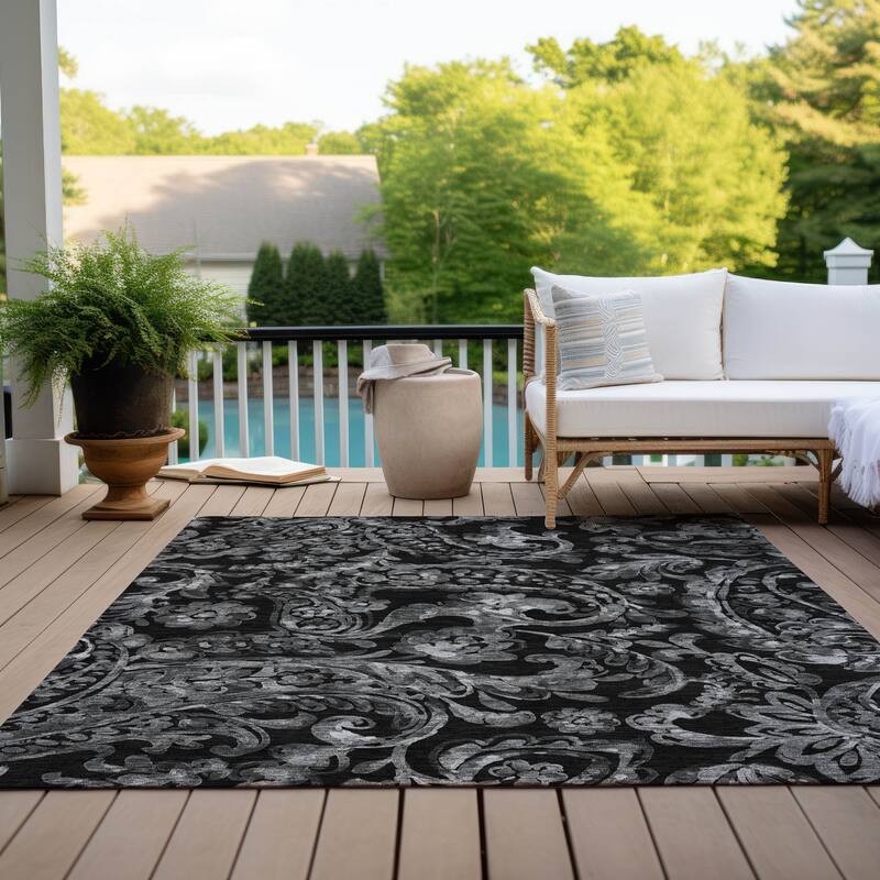 Machine Washable Indoor/ Outdoor Chantille Traditional Scroll Rug