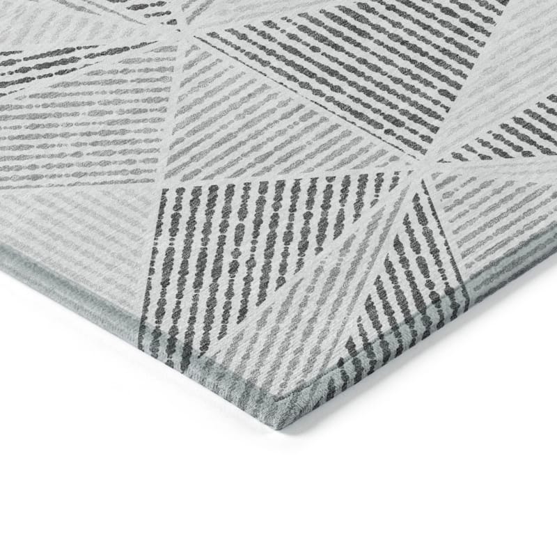 HomeRoots Geometric Transitional Rectangle Outdoor Rug