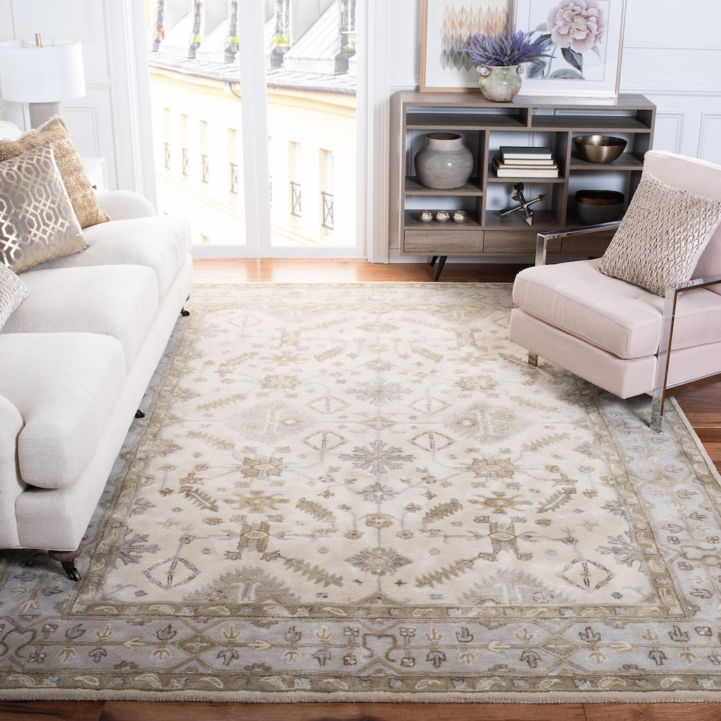 SAFAVIEH Handmade Royalty Jesuina Traditional Oriental Wool Rug