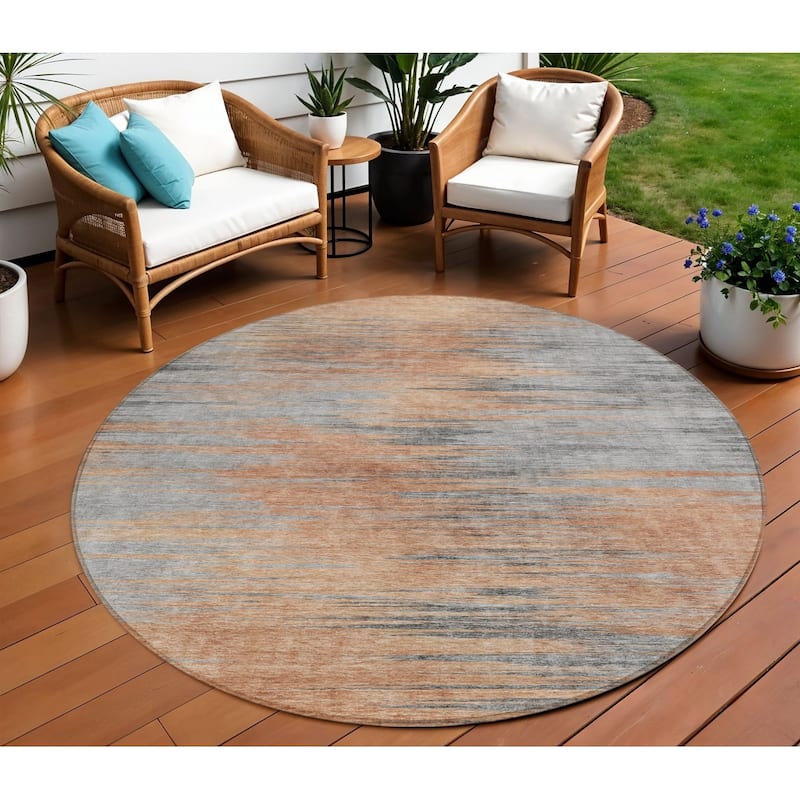 HomeRoots Abstract Transitional Rectangle Outdoor Rug - 8' Round