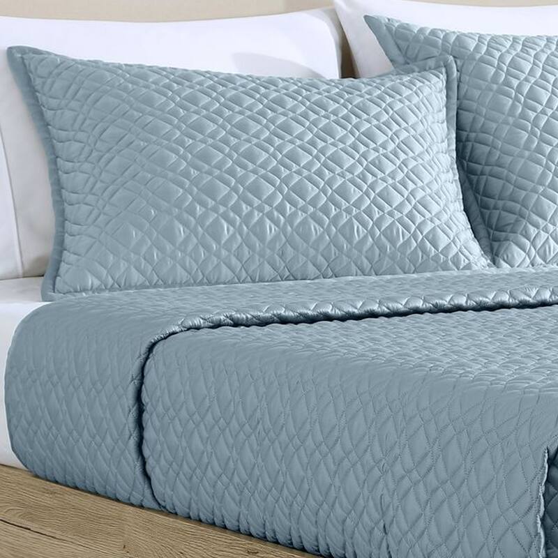 Keo 3pc King Coverlet Set, Reversible, Shams Sky Blue Silky Fabric