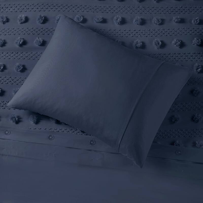 Intelligent Design Lucy Clip Jacquard Duvet Cover Set (Insert Excluded)