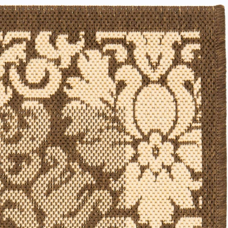SAFAVIEH Courtyard Peggie Indoor/ Outdoor Patio Backyard Rug
