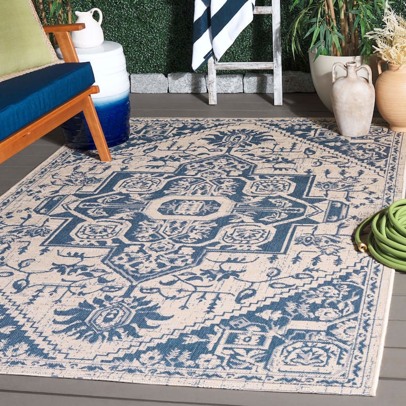 SAFAVIEH Courtyard Theoni Casual Rug