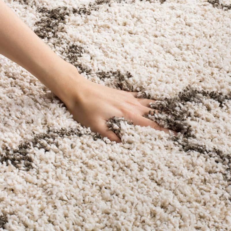 SAFAVIEH Hudson Shag Jeryl Glam Trellis 2-inch Area Rug