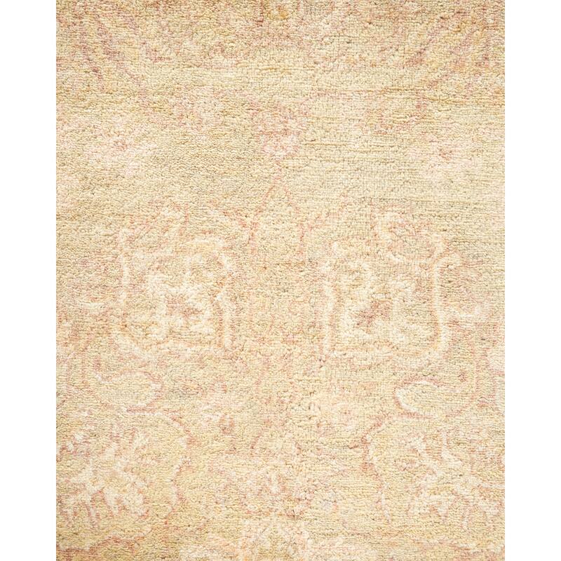 Overton Handknotted Wool Traditional Oriental Light Gray Area Rug - 4' x 6'