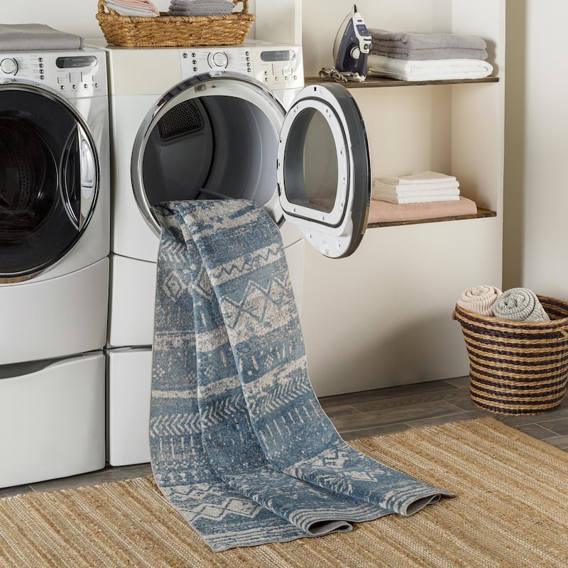 Livabliss Lavadora Vintage Washable Area Rug