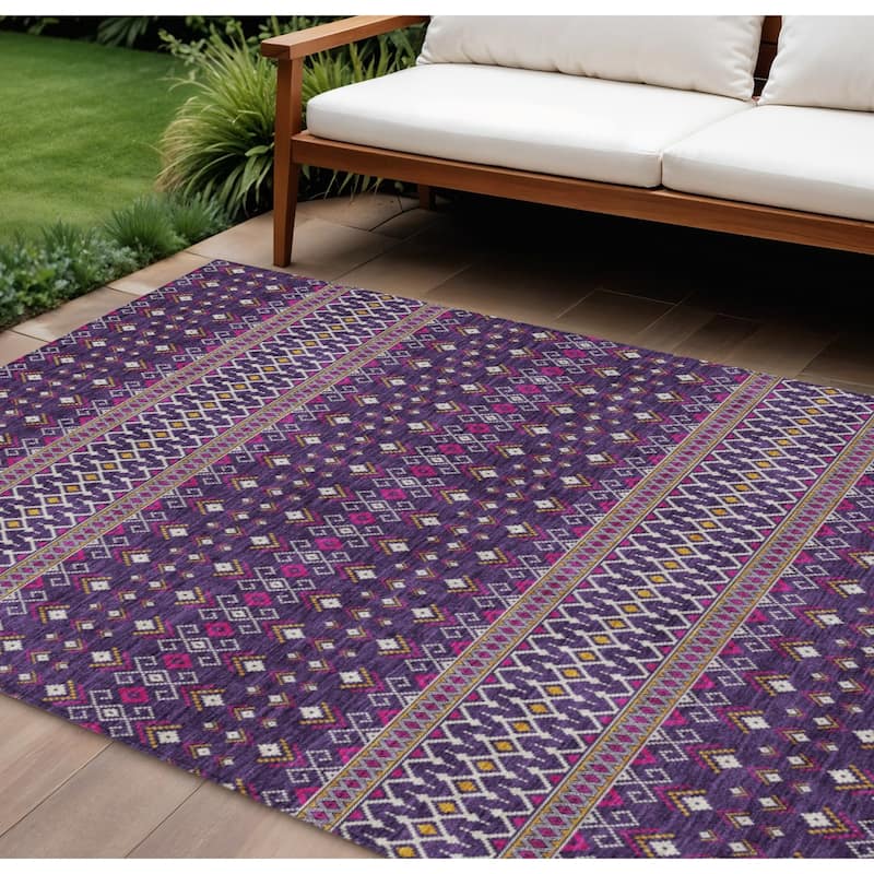 HomeRoots Tribal Transitional Rectangle Outdoor Rug - 10' X 14'