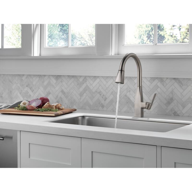 Peerless Xander 1.5 GPM Single Hole Pull Down Kitchen Faucet -