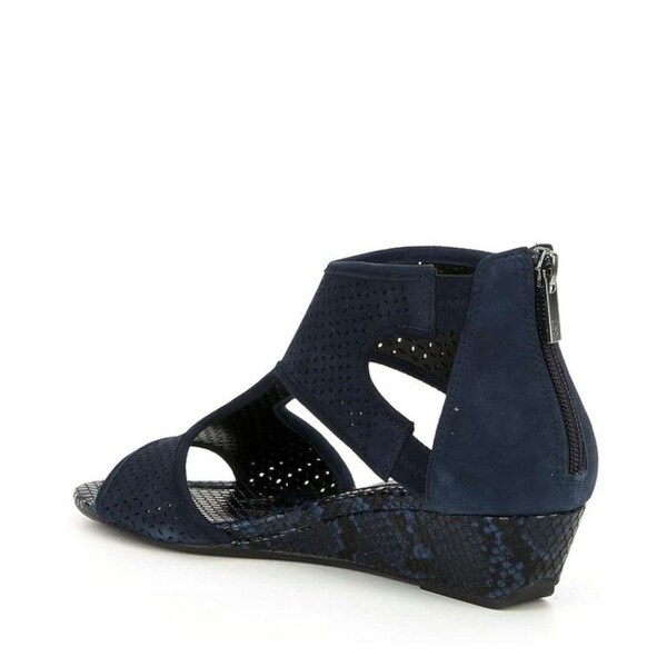 donald pliner platform sandals