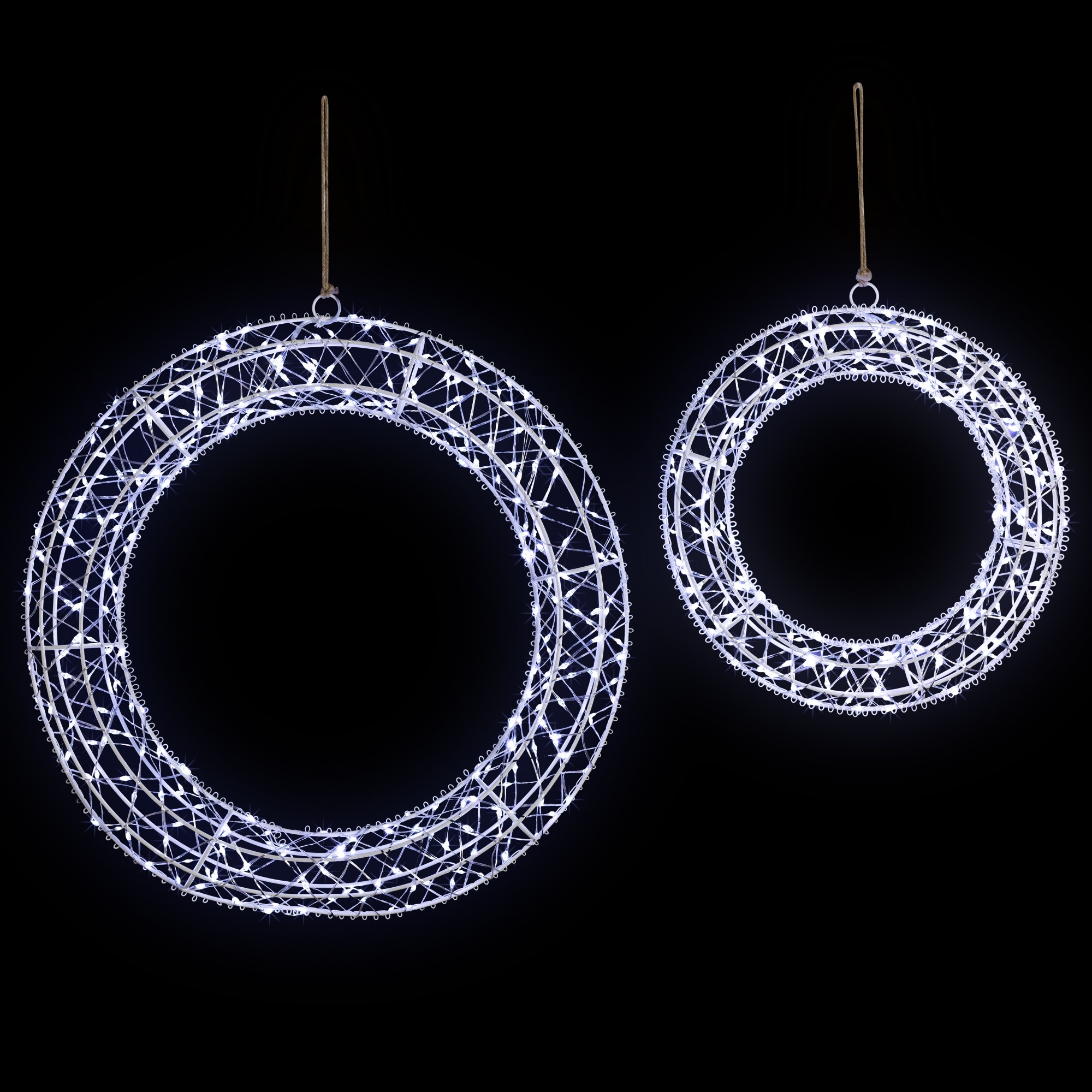 LED Hanging Christmas Wreath Decors 18" Set of 2 Cool White Lights