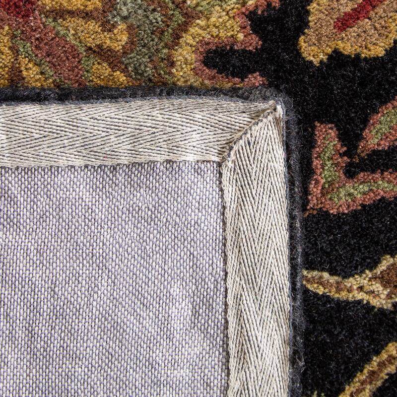 SAFAVIEH Handmade Classic Maurine Traditional Oriental Wool Rug