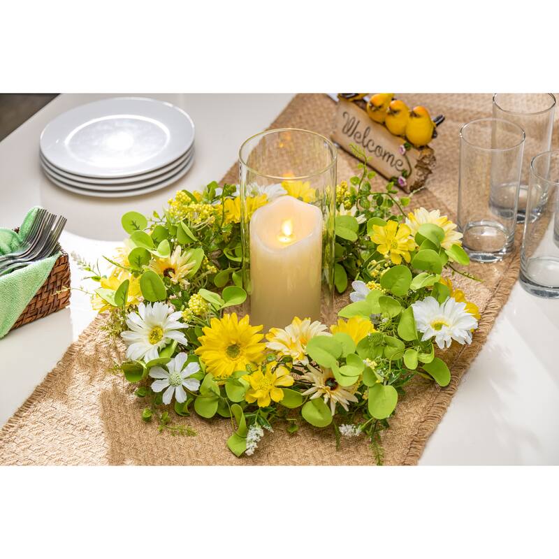 20 in. Floral Daisy Wreath