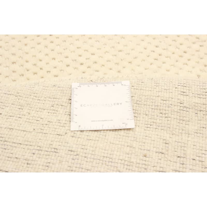 Kashkuli Gabbeh Cream Rug 5'4" x 5'2" - 5'4 x 5'2