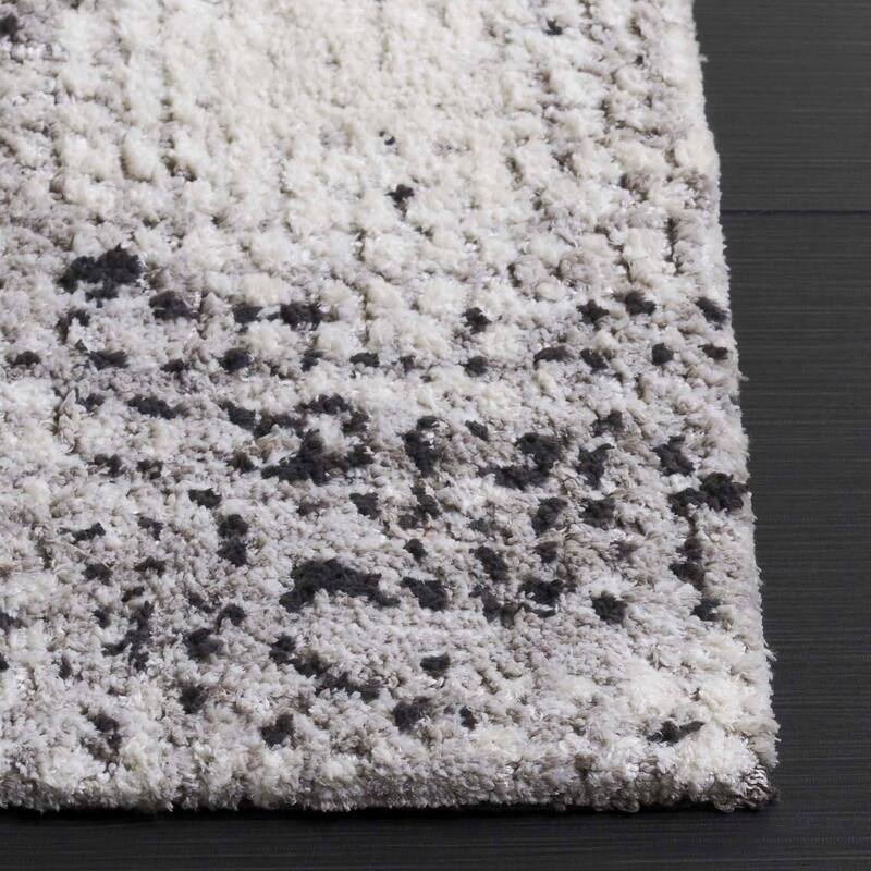 SAFAVIEH Audrey Felicita Modern & Contemporary Rug