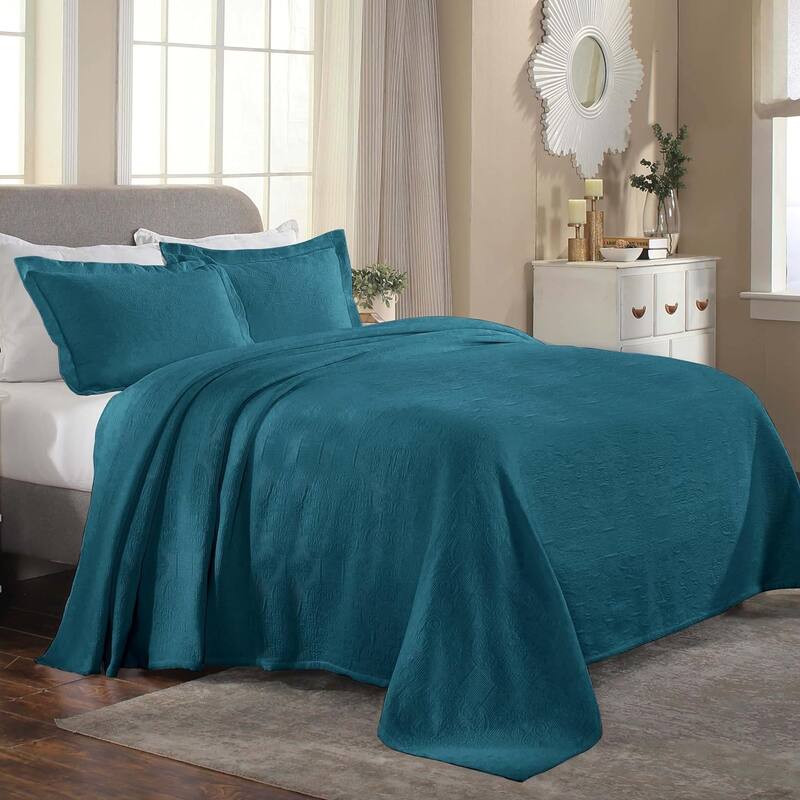 Superior Florin Jacquard Scrolling Medallion Cotton Bedspread Set - Deep Sea - King - 3 Piece