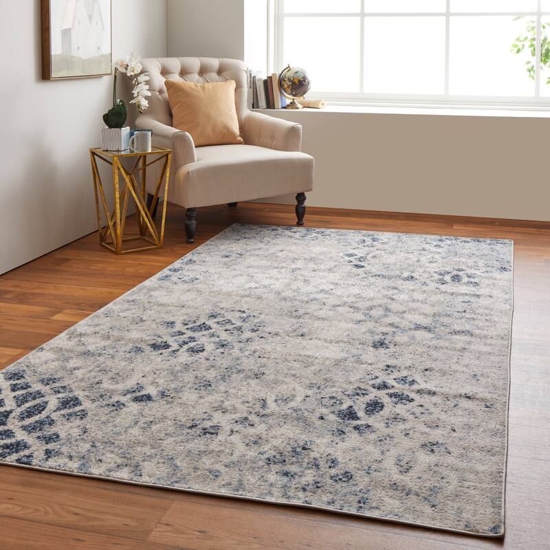 Wyllah Contrasting Distressed Area Rug