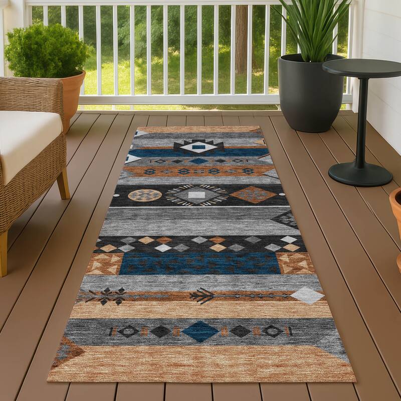 Machine Washable Indoor/ Outdoor Global Tuca Chantille Rug - Black - 2'3" x 7'6"