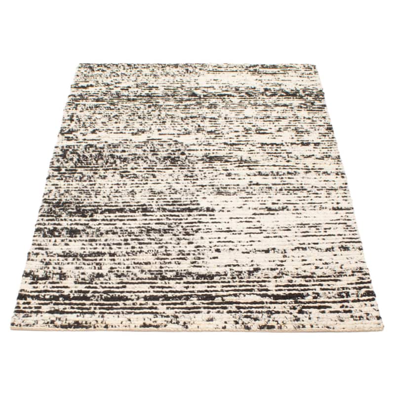 Sienna Black, White Rug 5'1" x 8'0" - 5'1 x 8'0