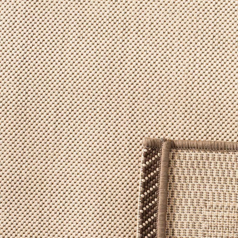 SAFAVIEH Courtyard Billie Indoor/ Outdoor Waterproof Patio Backyard Rug