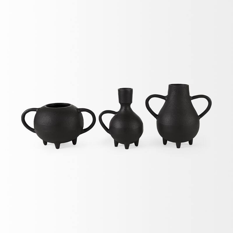 HomeRoots Black Matte Metal Italian Inspired Bowl - 6' X '6' X '9