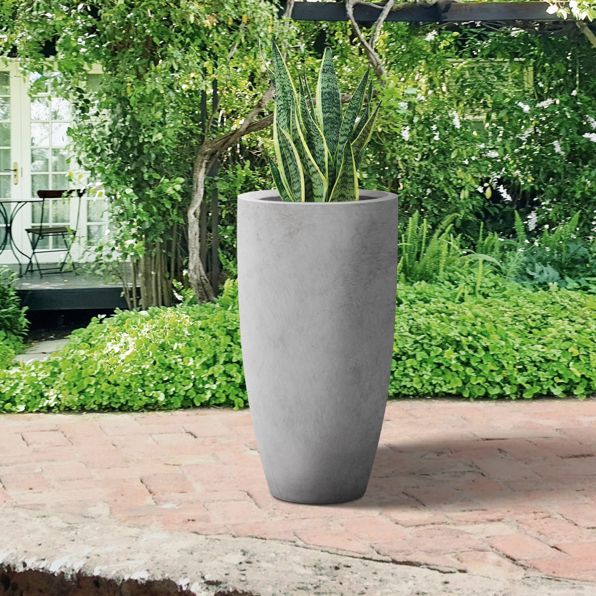 PLANTARA 24 H Concrete Tall Solid White Planter, Large Outdoor Plant Pot, Modern Tapered Flower Pot for Garden