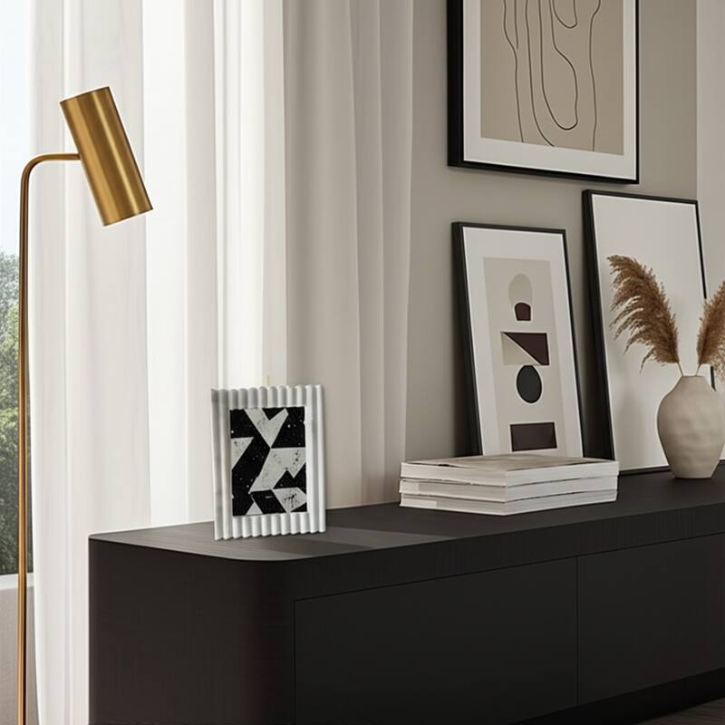 Resin Photo Frame Ribbed Wavy Edge Design Modern Decorative Style