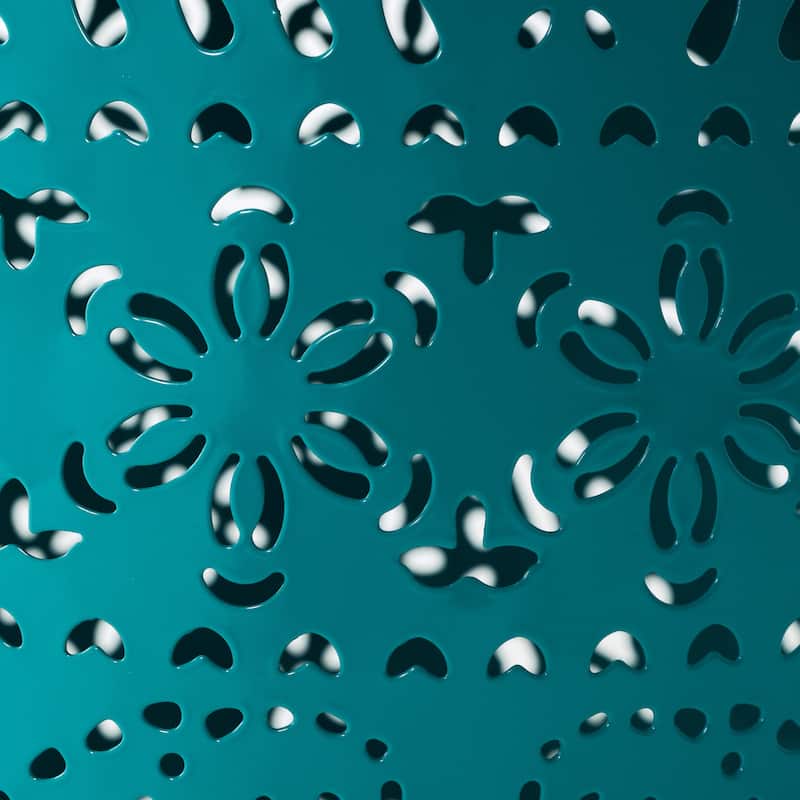 Christopher Knight Home Ruby Indoor/Outdoor 12-Inch Lace Cut Iron Side Table