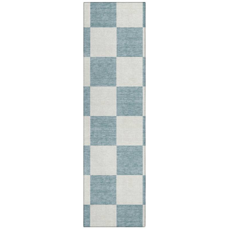 Machine Washable Indoor/ Outdoor Modern Checker Chantille Rug