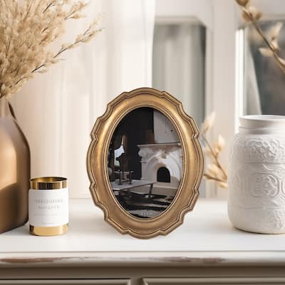 Sagebrook Home Resin 4x6 Round Vintage Photo Frame, Elegant Gold Polyresin and Glass