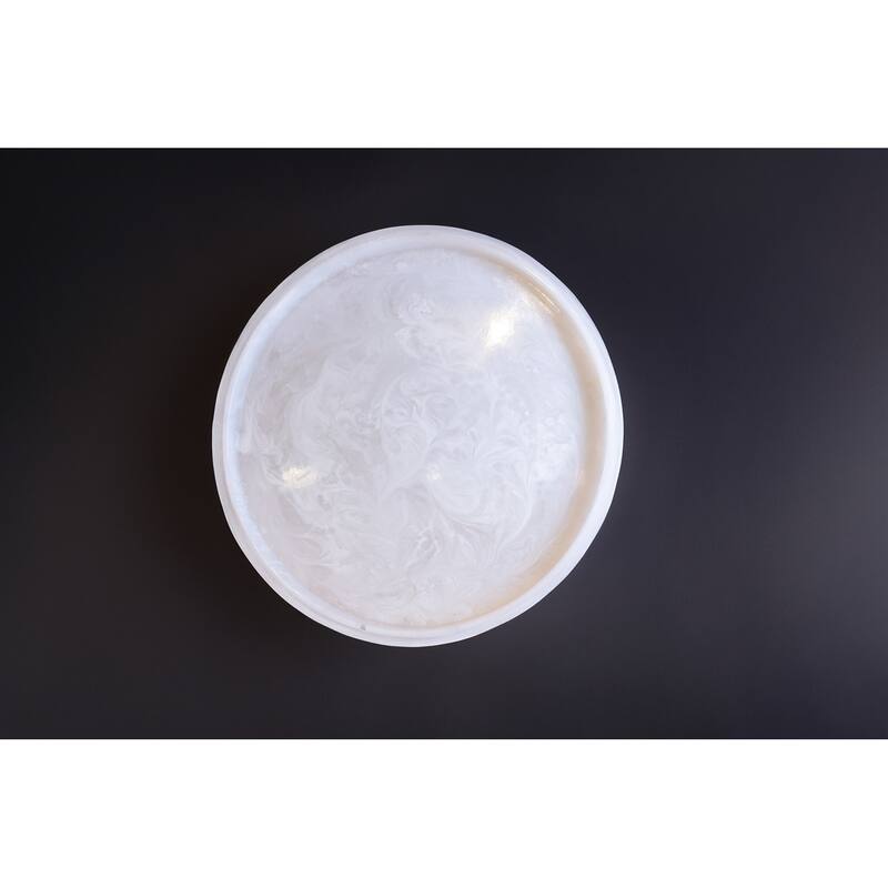 Lg White Resin Round Tray Dia 16.10" - White