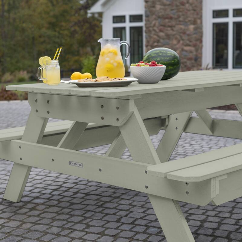 HIGHWOOD Eco-friendly Picnic Table