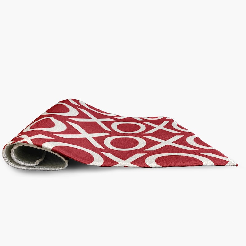 Hugs and Kisses Valentines Chenille Indoor/Outdoor Rug