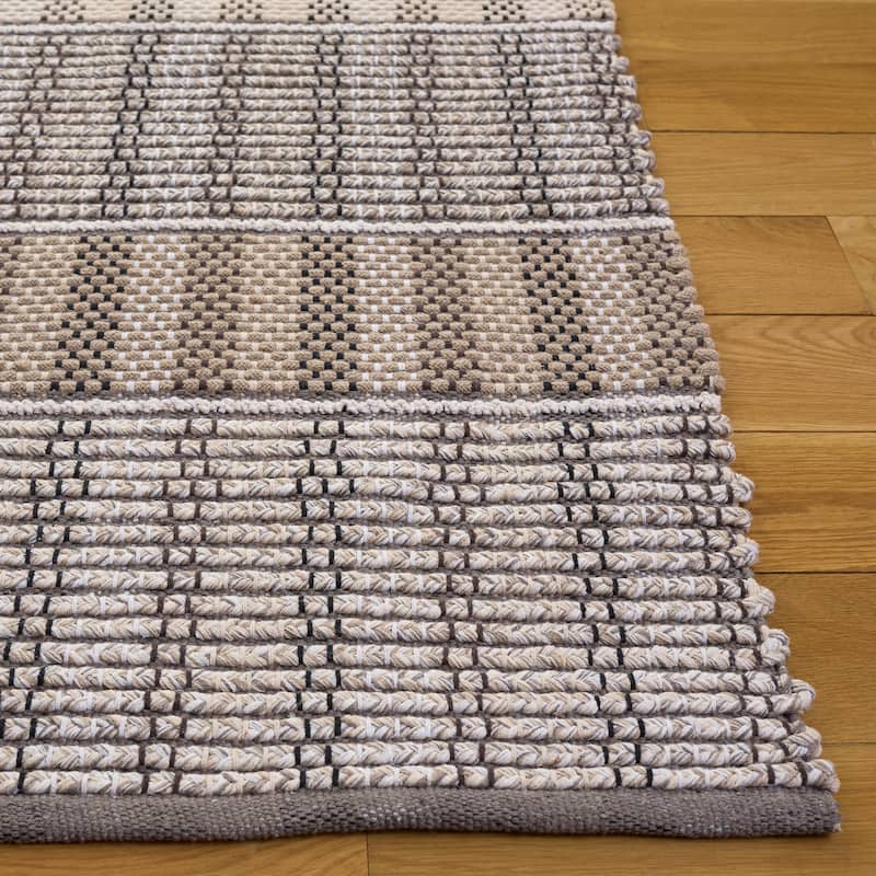 SAFAVIEH Handmade Braided Ladan Cotton Rug