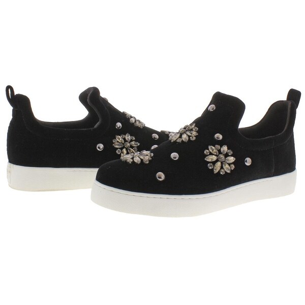 nine west slip on sneakers