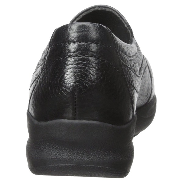 clarks in motion kick