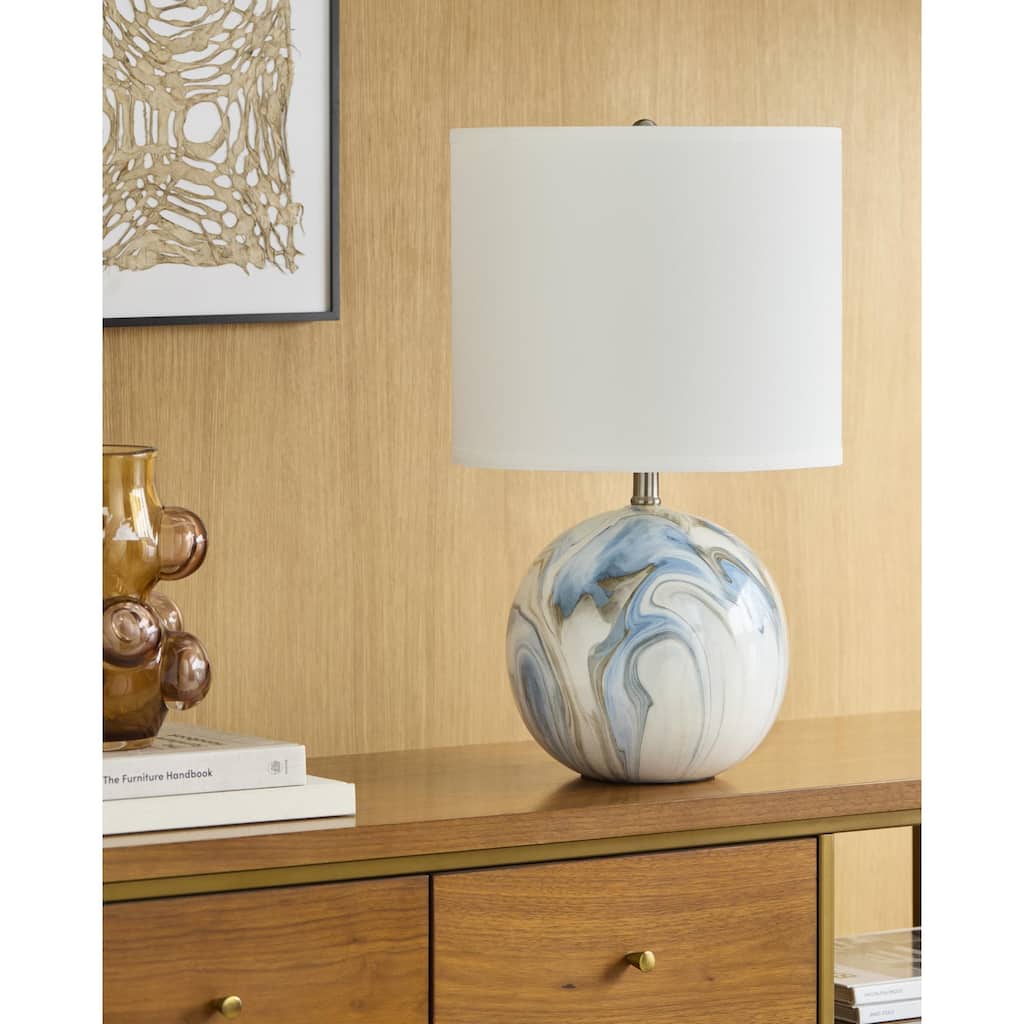 Livabliss Vogel Traditional Accent Table Lamp