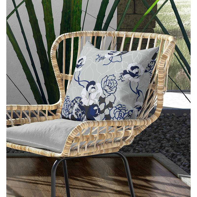 Regal Rose Retreat Indoor/Outdoor Reversible Throw Pillow Silver and Gray