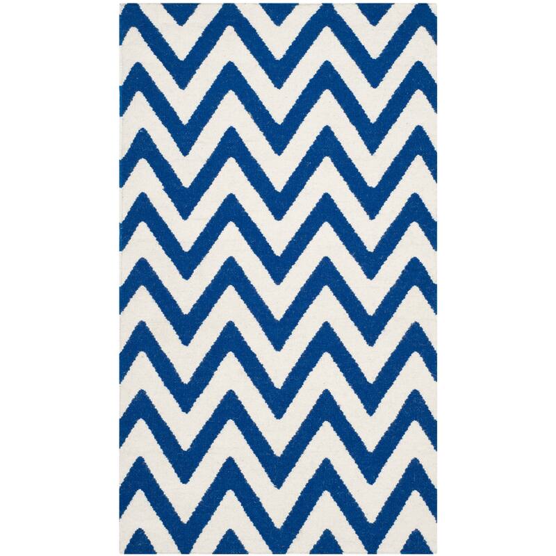 SAFAVIEH Handmade Flatweave Dhurries Naira Modern Wool Rug - 2'6" x 4' - Dark Blue/Ivory