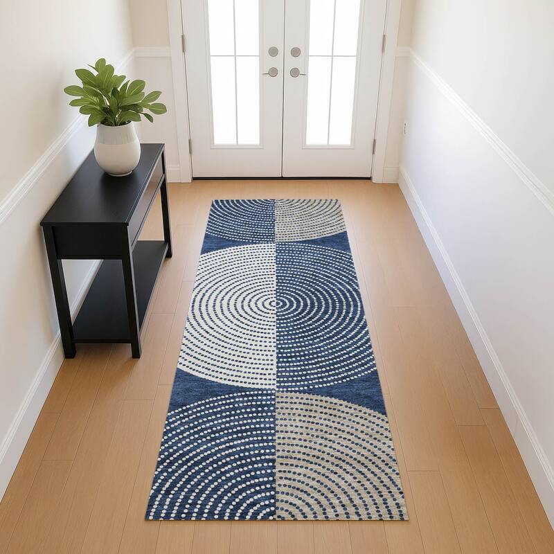Machine Washable Indoor/ Outdoor Casual Circles Chantille Rug